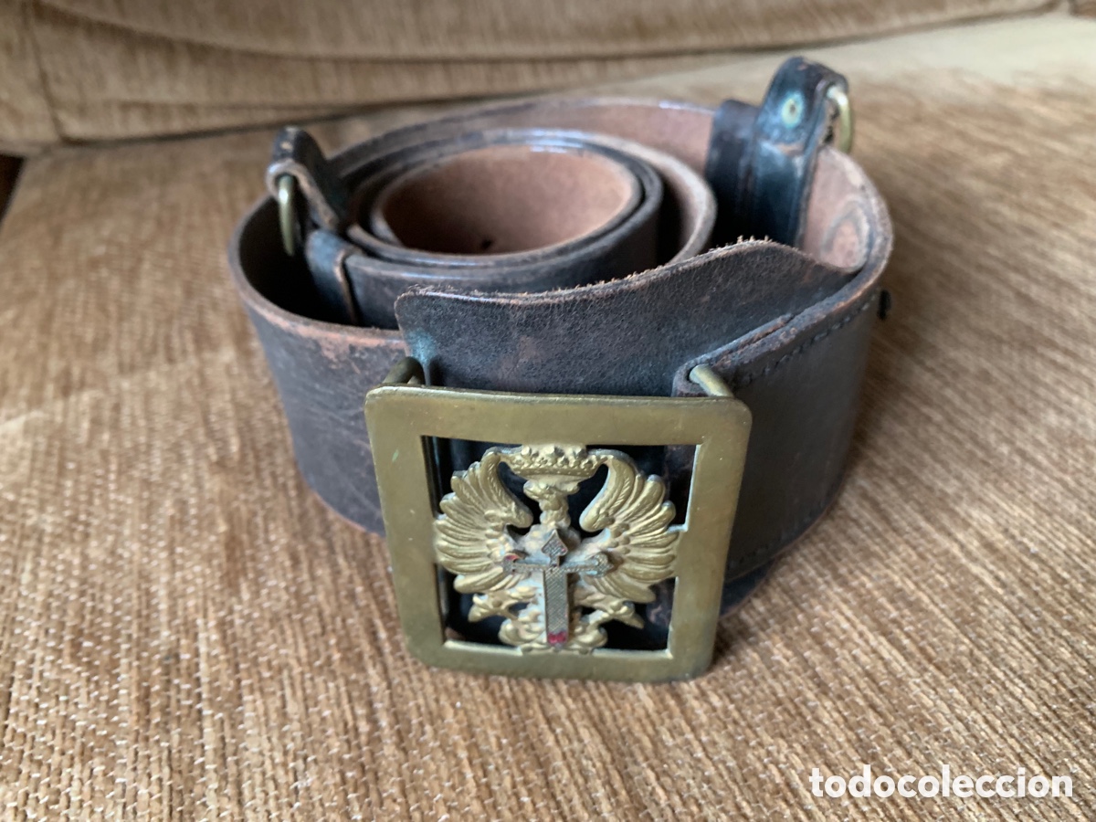 Militaria: ANTIGUO CINTURON CON HEBILLA EPOCA DE FRANCO