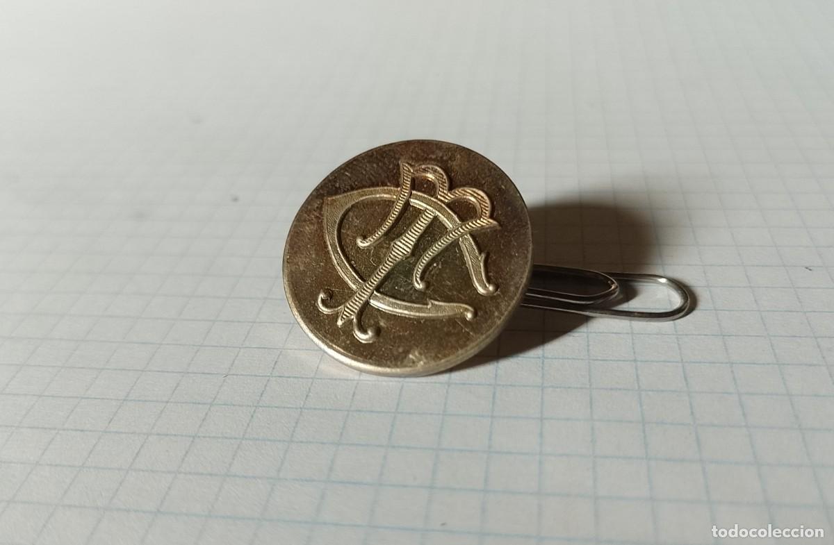 Militaria: Bot&oacute;n TC, Barcelona, plateado - Foto 1