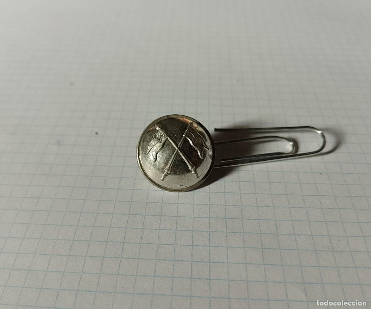 Militaria: Bot&oacute;n de caballer&iacute;a, plateado - Foto 1