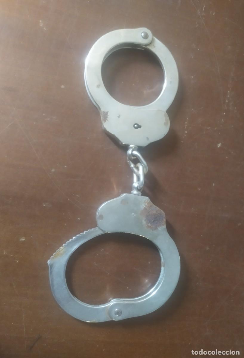 Militaria: Esposas, sin la llave - Foto 2