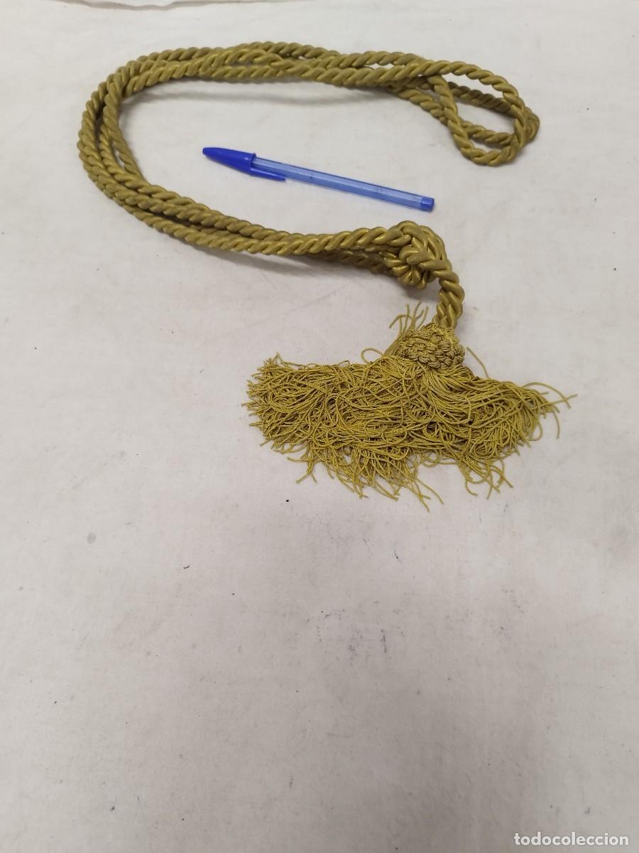 Militaria: Antiguo cod&oacute;n con borla a identificar. - Foto 1