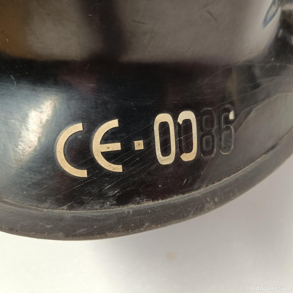 Militaria: CASCO DE BOMBERO CON VISERA. - Foto 3