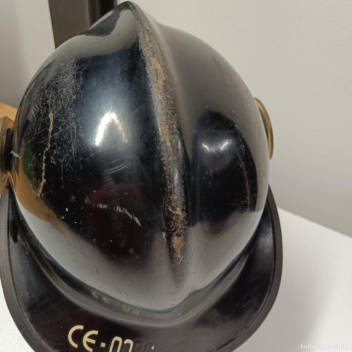 Militaria: CASCO DE BOMBERO CON VISERA. - Foto 9