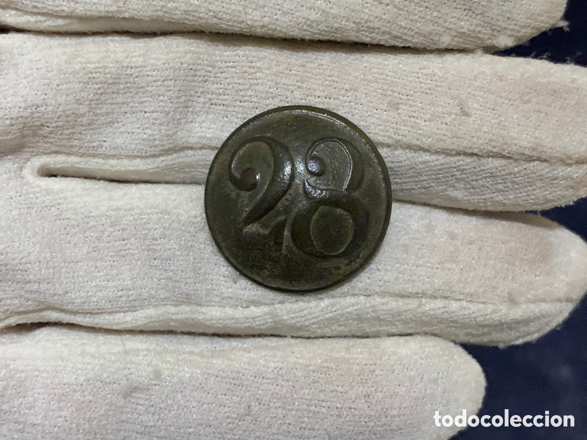 Militaria: BOT&Oacute;N REGIMIENTO DE INFANTERIA N&Uacute;MERO 28
