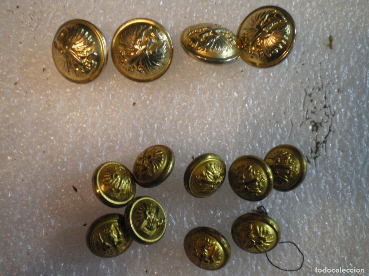 Militaria: LOTE BOTONES EPOCA FRANCO - Foto 1