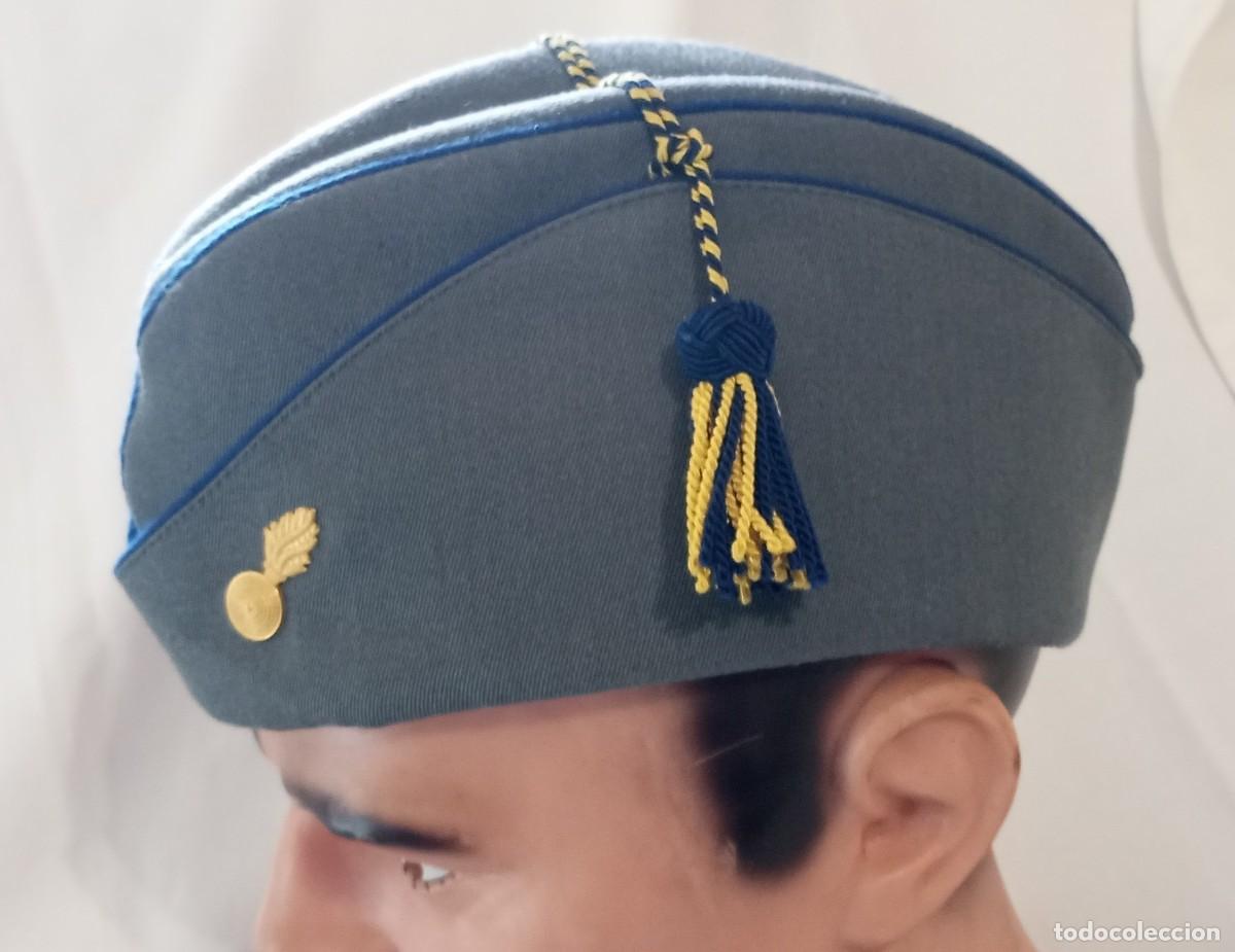 Militaria: Gorro cuartelero &iquest;suizo? Sin m&aacute;s datos. - Foto 3