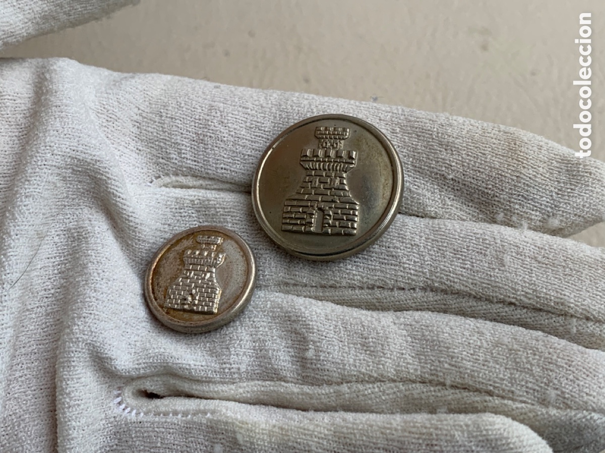 Militaria: BOTONES DE INGENIEROS REPUBLICA 1931 GUERRA CIVIL BOTON