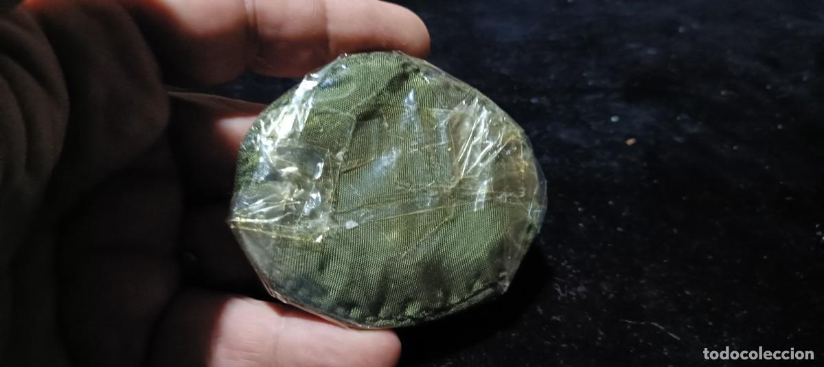 Militaria: Galleta para gorra de plato del Ej&eacute;rcito de Tierra - Foto 2