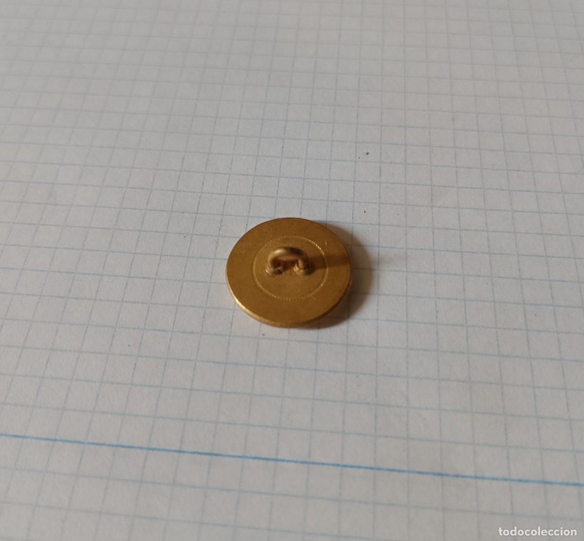 Militaria: Bot&oacute;n peque&ntilde;o con varias letras - Foto 2