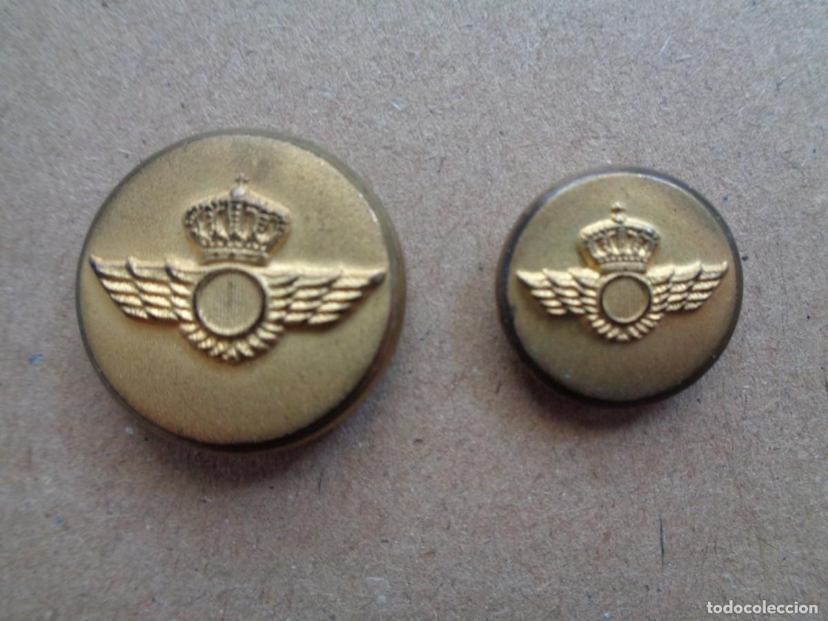 Militaria: AVIACION : LOTE DE 2 BOTONES DEL EJERCITO DEL AIRE - Foto 1