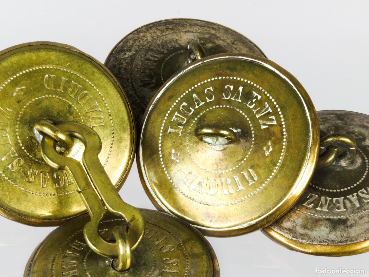 Militaria: 5 botones con escudo Lucas S&aacute;enz Madrid - Foto 4