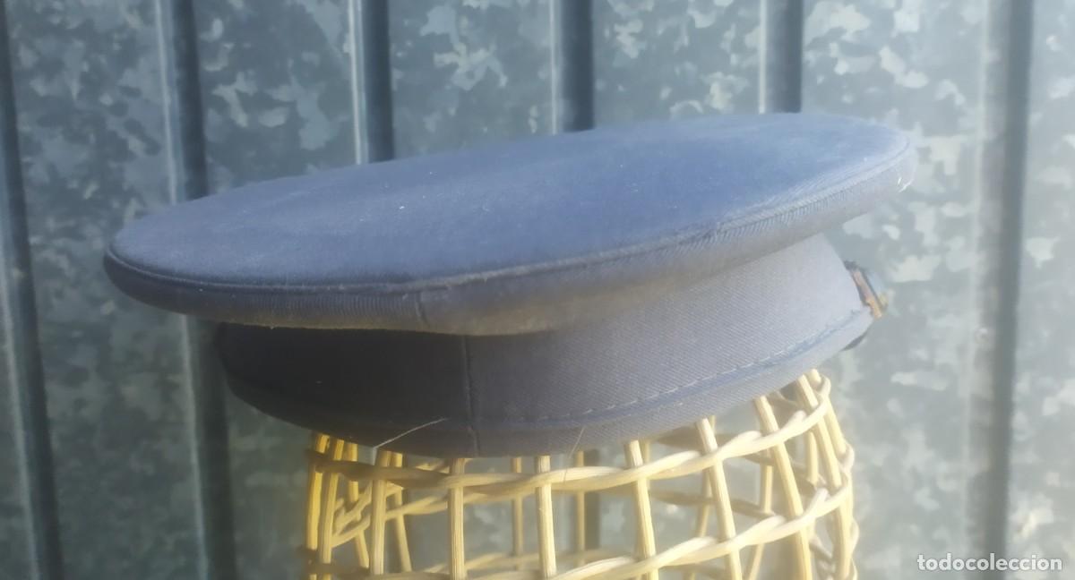Militaria: Gorra de polic&iacute;a, a restaurar - Foto 3