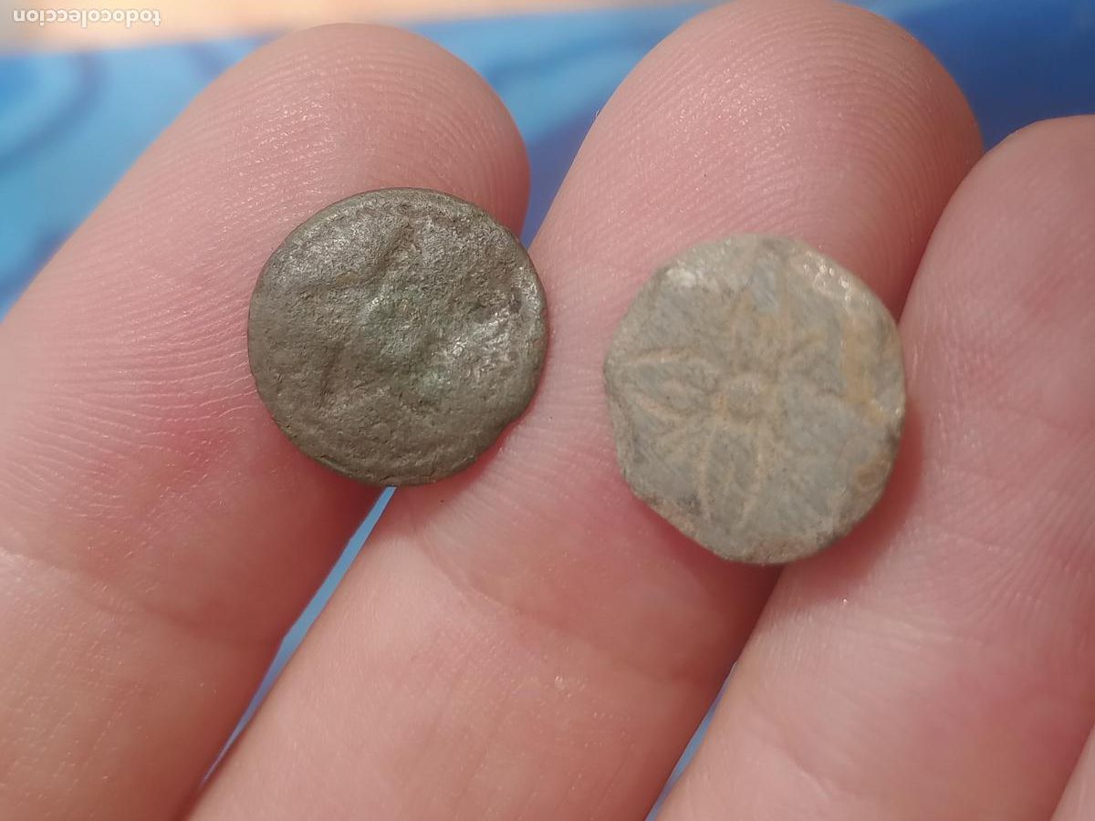 Militaria: 2 botones muy antiguos - Foto 1