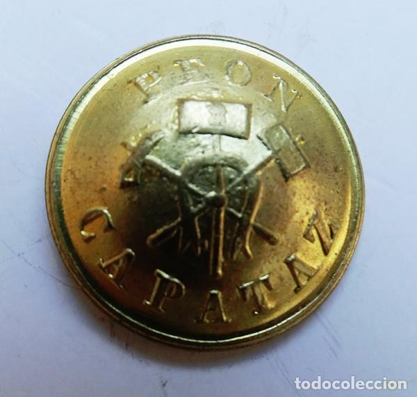 Militaria: DOS BOTONES DE PEON CAPATAZ - Foto 1