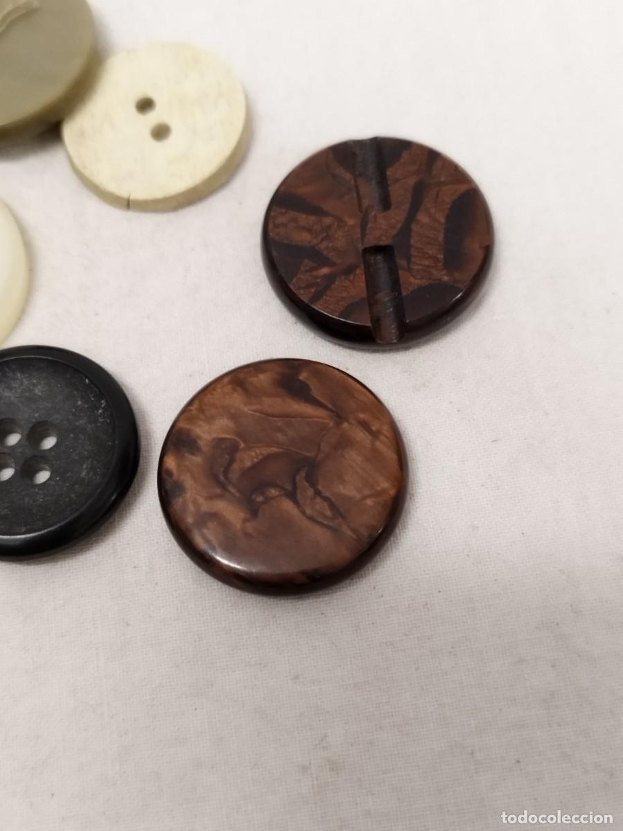 Militaria: Lote de 40 botones aproximadamente. - Foto 14