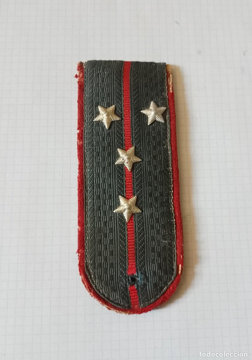 Militaria: Hombrera con 4 estrellas - Foto 1