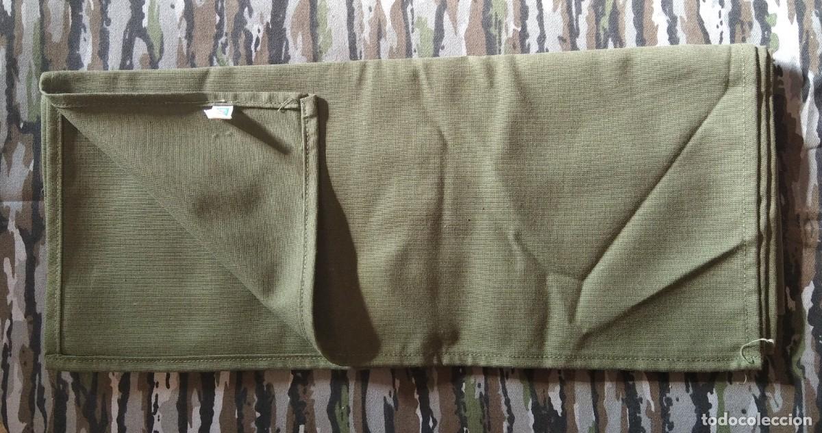 Militaria: Pa&ntilde;uelo de cuello verde - Foto 1