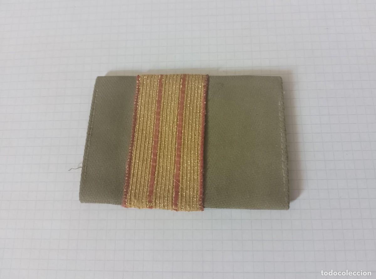 Militaria: Hombrera de sargento - Foto 1