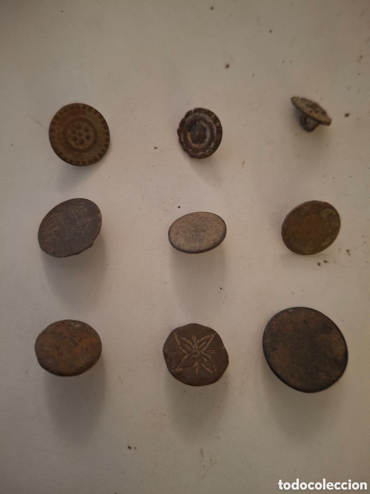 Militaria: LOTE DE 9 BOTONES ANTIGUOS - Foto 1