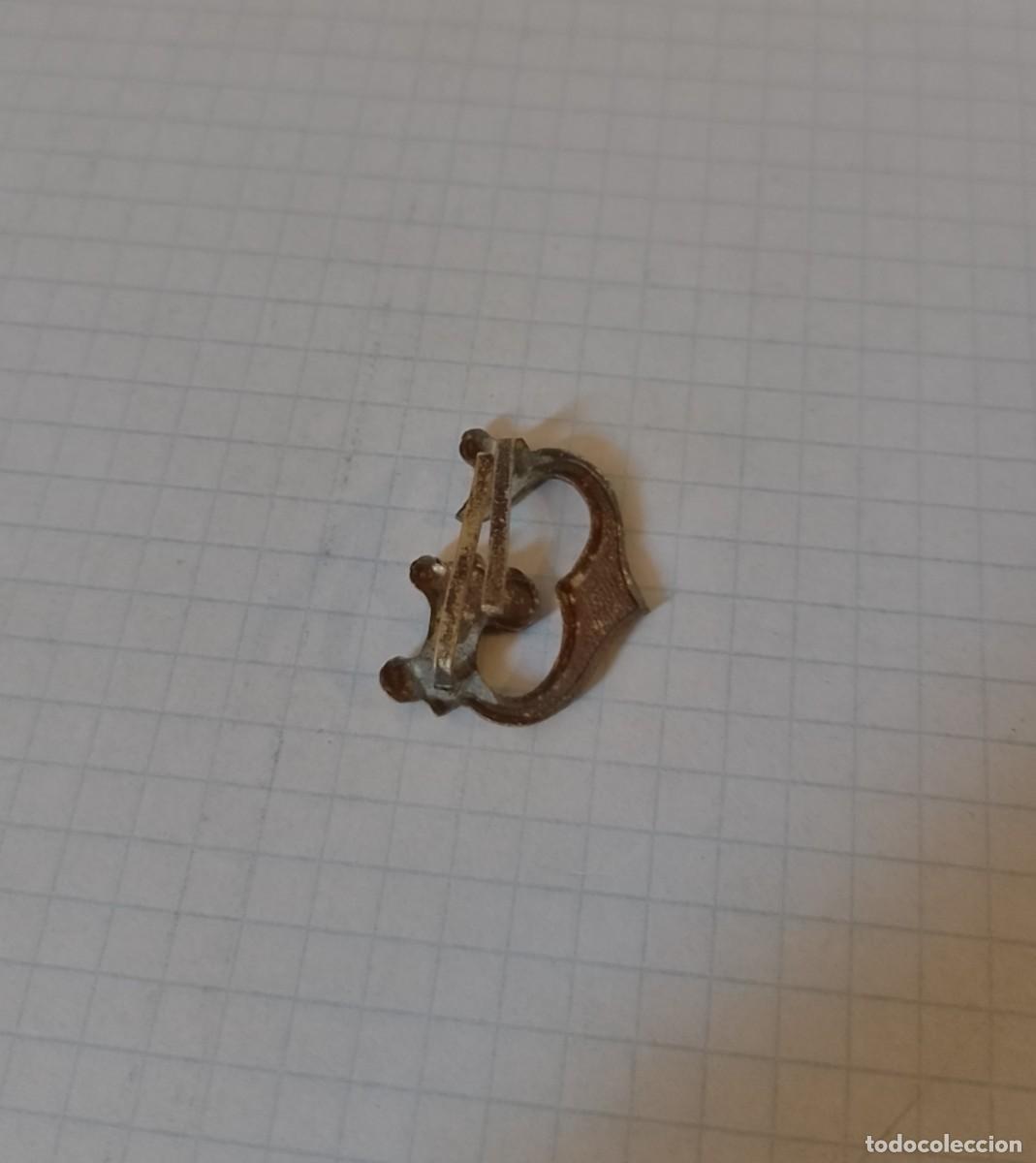 Militaria: Letra G de 2 cms. - Foto 2