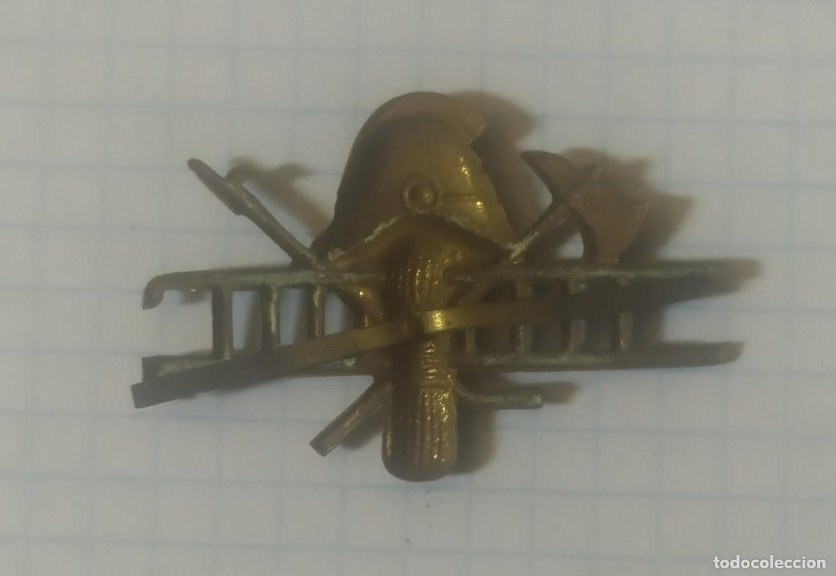 Militaria: Distintivo de bomberos - Foto 2