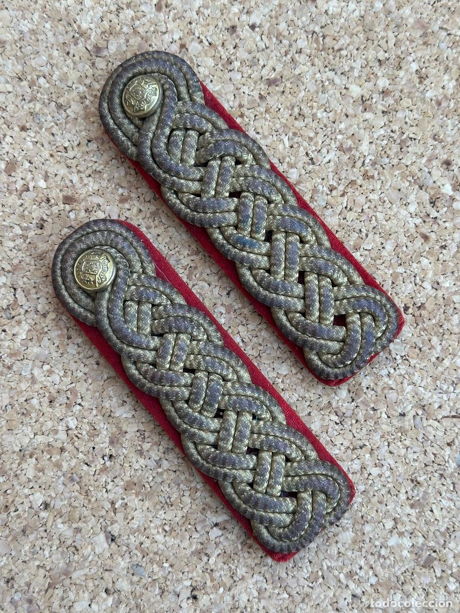 Militaria: ANTIGUAS HOMBRERAS EPOCA ALFONSO XIII
