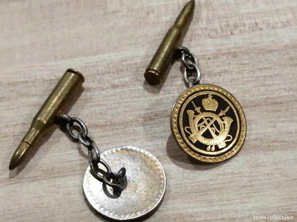 Militaria: GEMELOS DAMASQUINADOS ORO REGIMIENTO CAZADORES ALFONSO XIII FINALES SIGLO XIX &Uacute;NICOS DE &Eacute;POCA