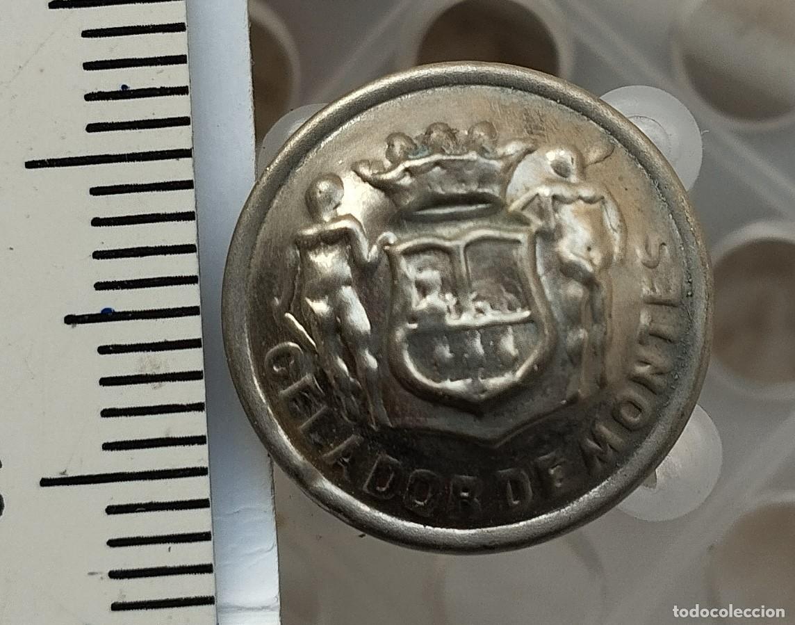 Militaria: boton celador de montes - Foto 1