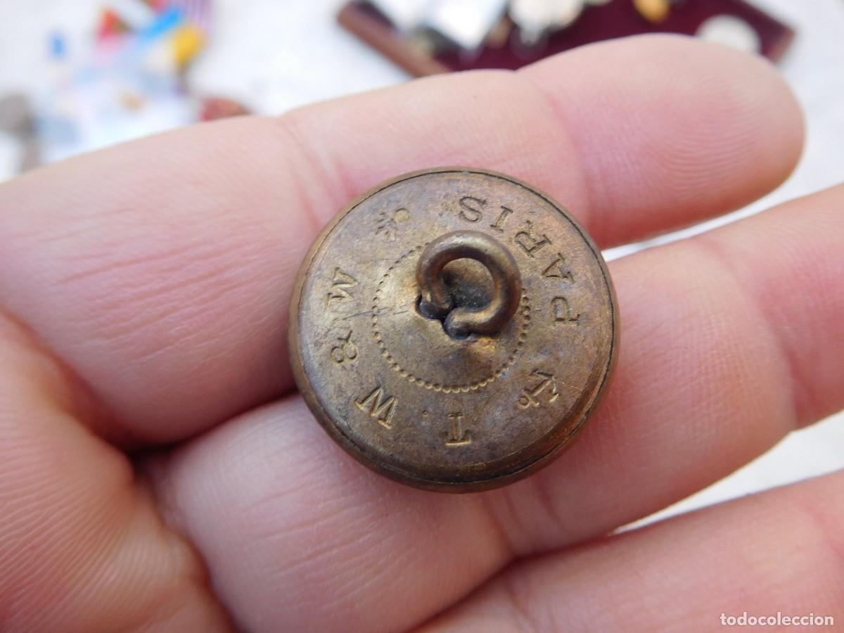 Militaria: Bot&oacute;n franc&eacute;s antiguo de correos - Foto 2