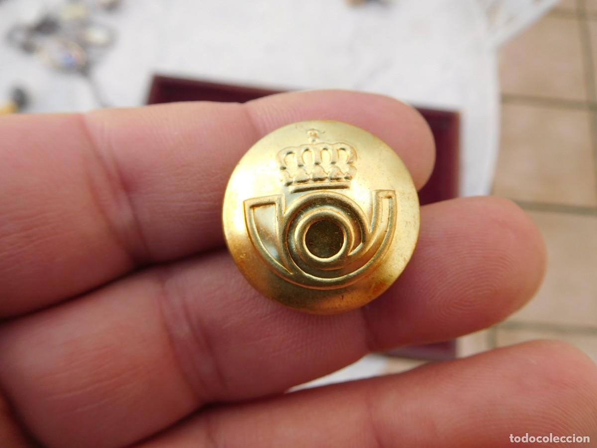 Militaria: Bot&oacute;n de correos &eacute;poca JCI - Foto 1