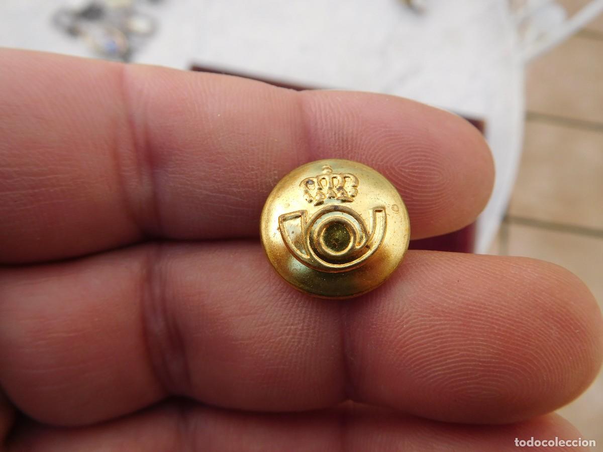 Militaria: Bot&oacute;n de correos &eacute;poca JCI - Foto 1