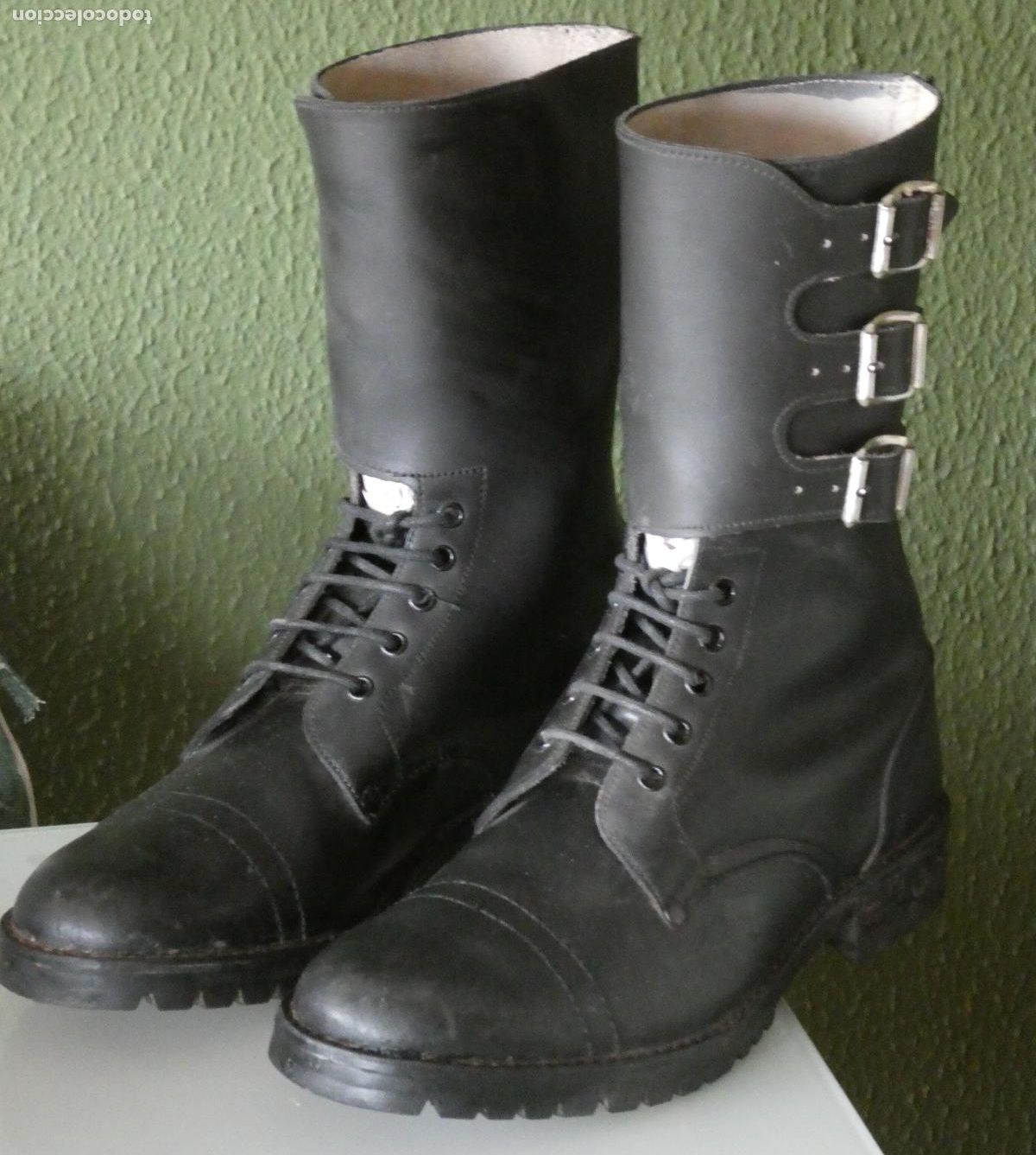Militaria: BOTAS MILITARES CUERO TRIPLE HEBILLA. MARCA SUPER TANKE. TALLA 41. ESTILO SEGARRA. 1,6KG