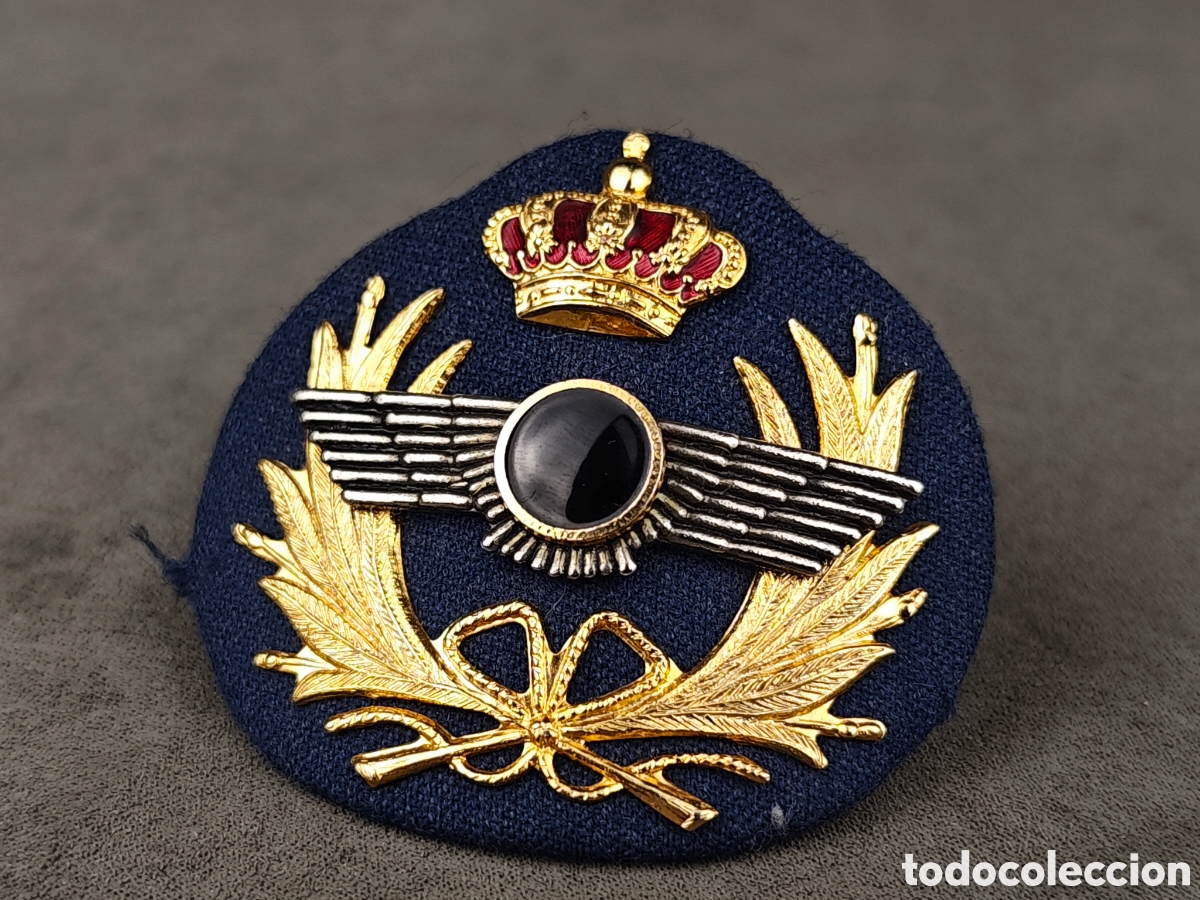 Militaria: Antiguo Emblema para el Gorro Ej&eacute;rcito del A&iacute;re - Foto 3