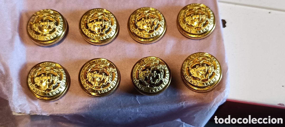 Militaria: Ocho botones de ingenieros industriales en boca Rep&uacute;blica dos piezas