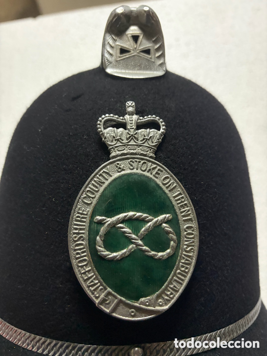 Militaria: CASCO BOBBY INGL&Eacute;S STAFFORDSHIRE COUNTY & STOKE ON TRENT CONSTABULARY