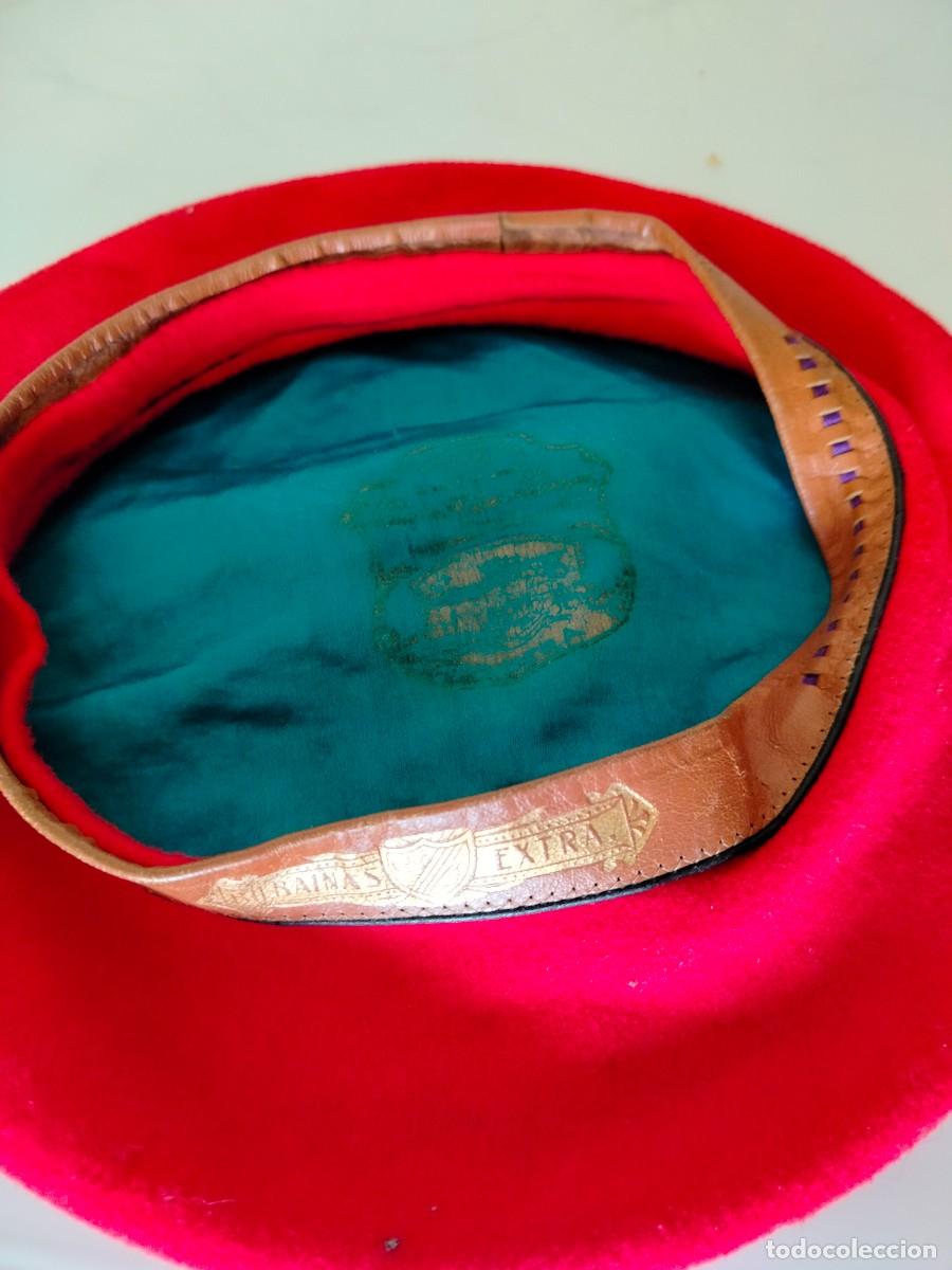 Militaria: Boina roja la bilbaina