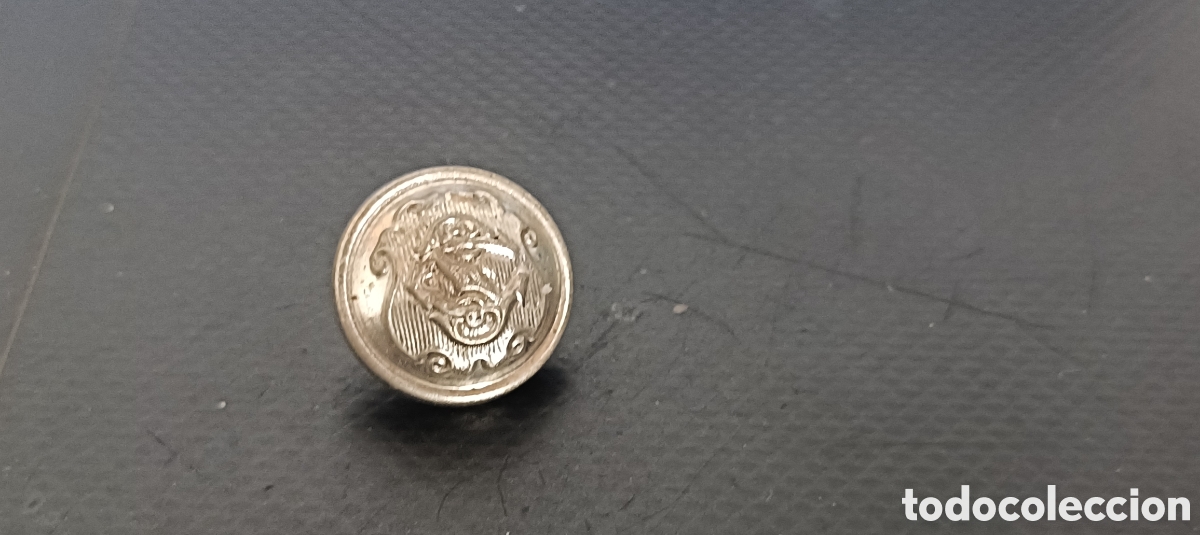 Militaria: Bot&oacute;n de tama&ntilde;o peque&ntilde;o de los cuerpos de seguridad &eacute;poca II Rep&uacute;blica