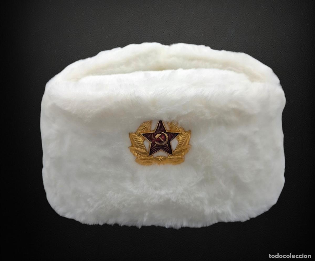 Militaria: + GORRO DE INVIERNO FORRADO Y CON OREJERAS CON INSIGNIA DEL EJERCITO RUSO