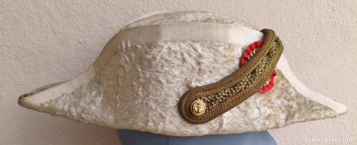 Militaria: Viejo sombrero bicornio. Armada Espa&ntilde;ola. Para ni&ntilde;o. D&eacute;cada de los a&ntilde;os 1940/50. &iquest;Posiblemente para