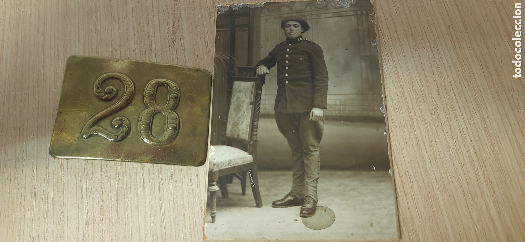 Militaria: HEBILLA REGIMIENTO LUCHANA N&ordm; 18 TARRAGONA + FOTO SOLDADO EPOCA ALFONSO XIII