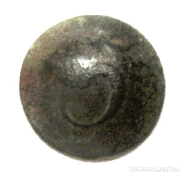 Militaria: BOTON INFANTERIA EN LINEA 1841-1846, REGIMIENTO N&ordm;5.(2)