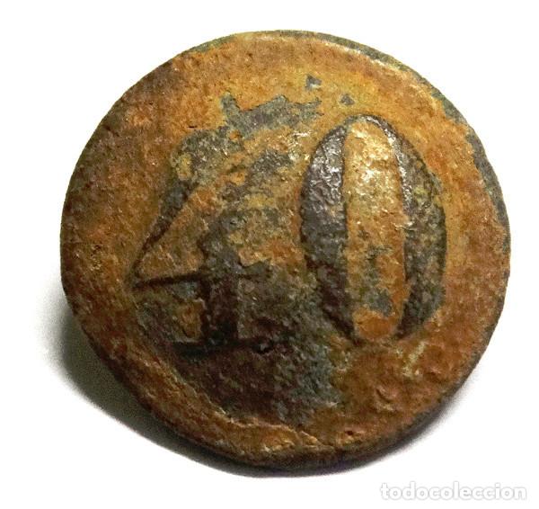 Militaria: BOTON INFANTERIA EN LINEA 1841-1846, REGIMIENTO N&ordm;40