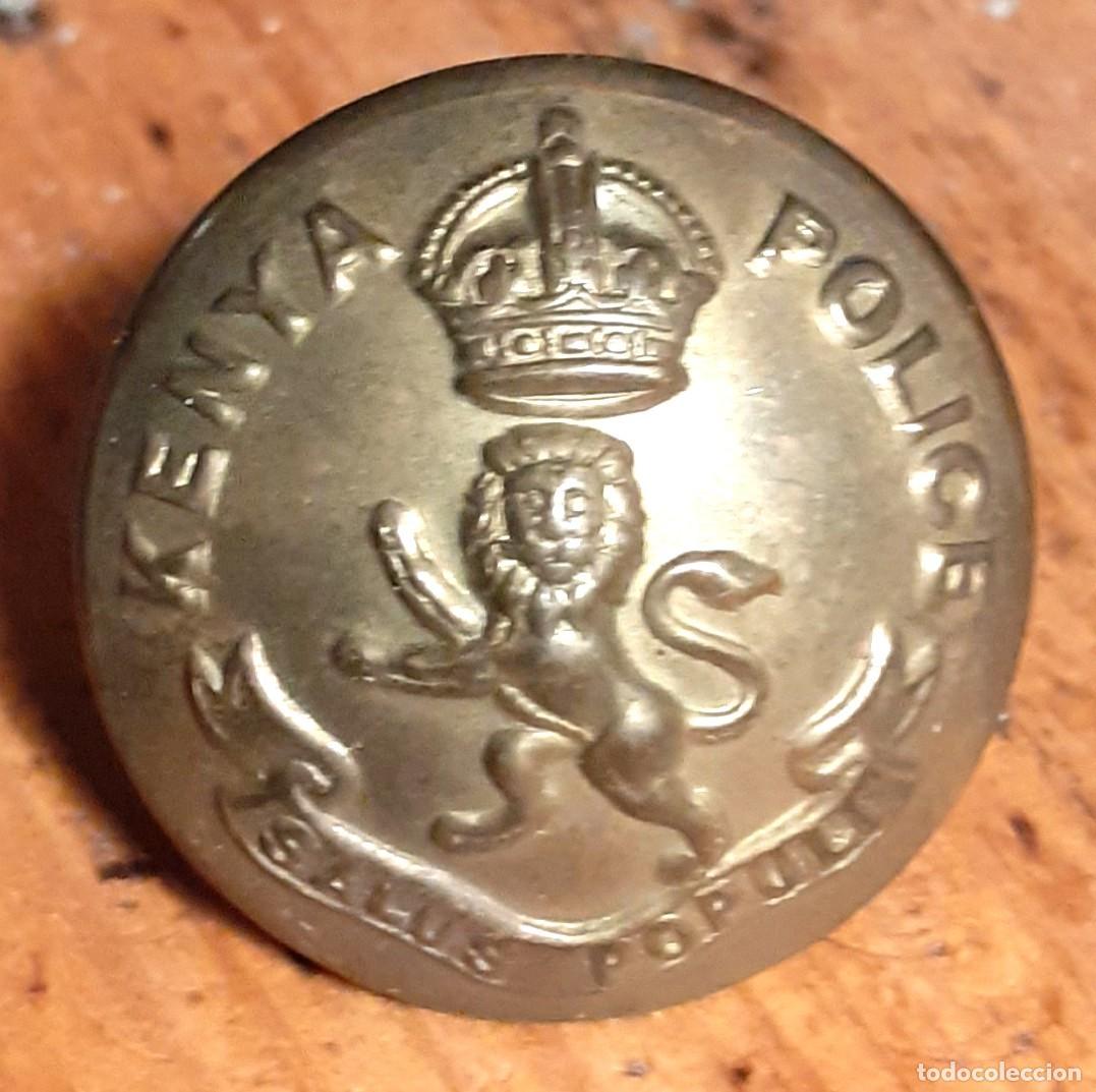 Militaria: boton POLICIA DE KENYA, AFRICA