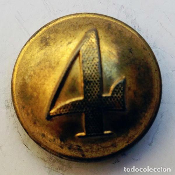 Militaria: BOTON INFANTERIA EN LINEA 1846-1867, REGIMIENTO N&ordm;4.(2)