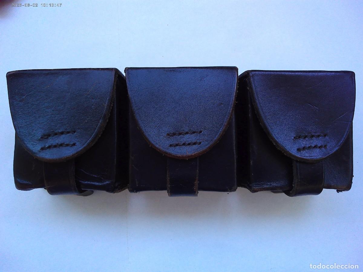 Militaria: POLICIA ARMADA : CARTUCHERA TRIPLE PARA MUNICION MAUSER . ANTIGUA , EPOCA DE FRANCO