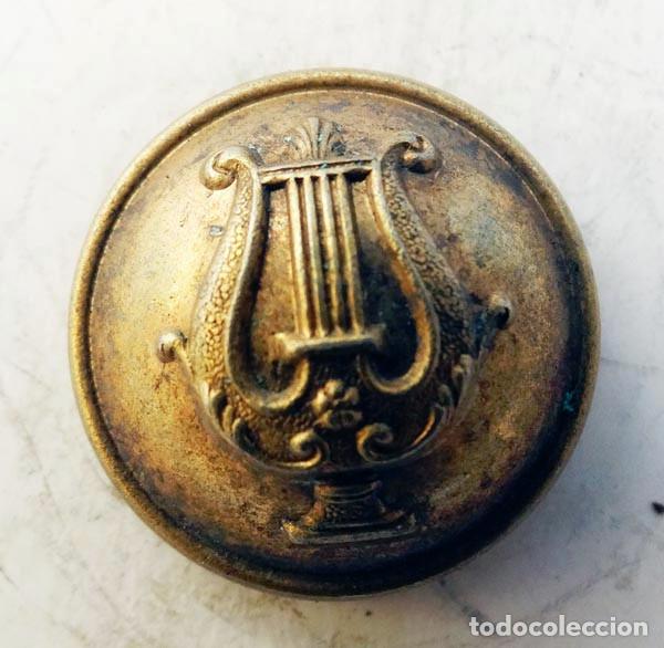 Militaria: BOTON DE MUSICO MILITAR (6) - Foto 1