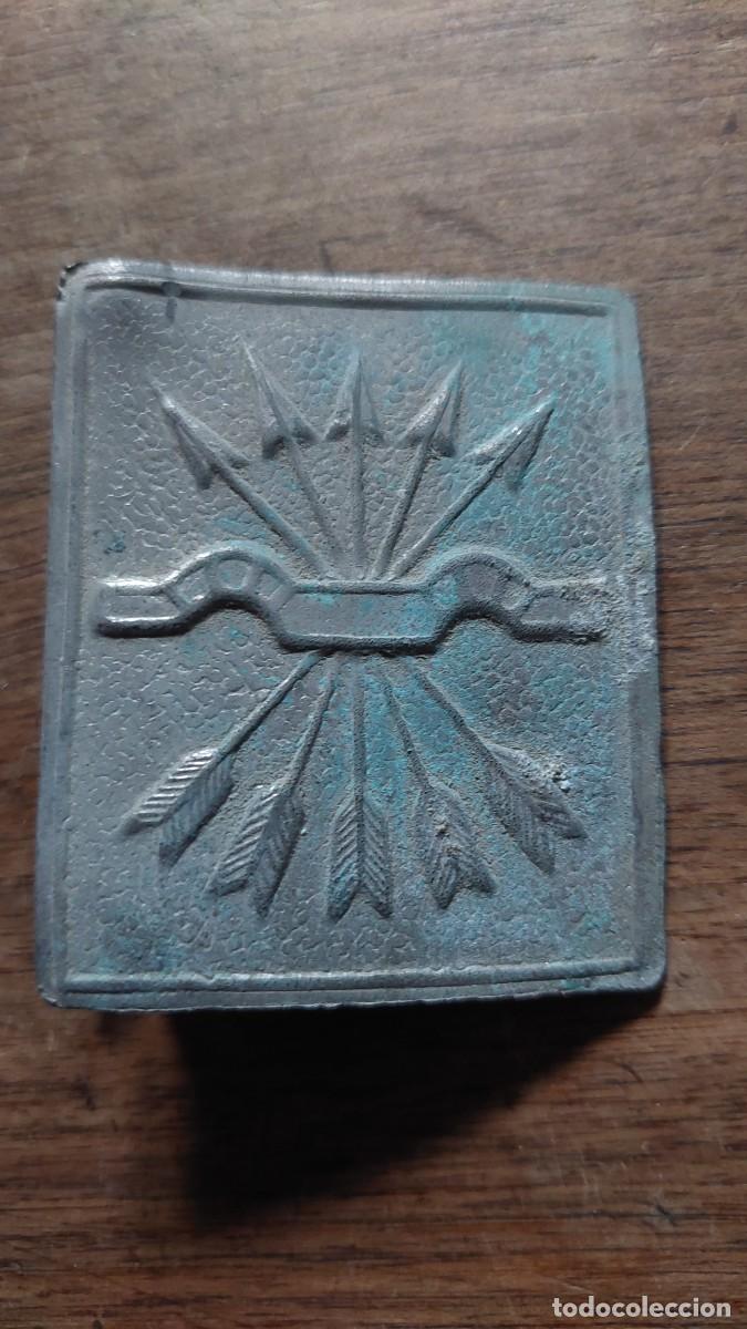 Militaria: Hebilla de Falange Guerra civil