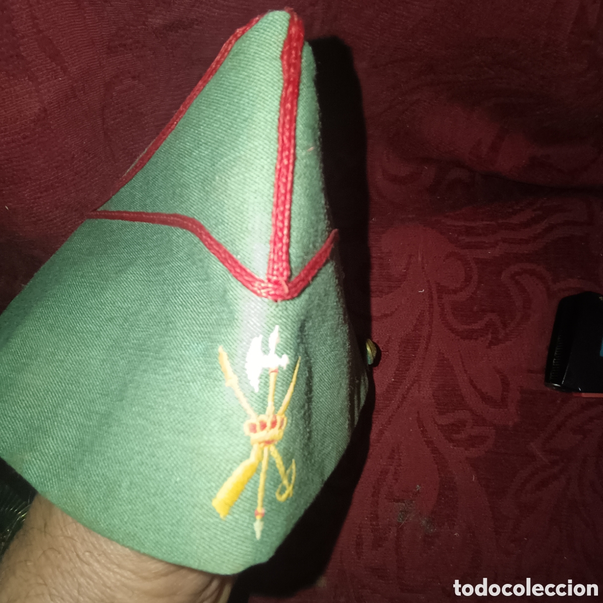 Militaria: Antiguo chapiri de la &eacute;poca de Franco