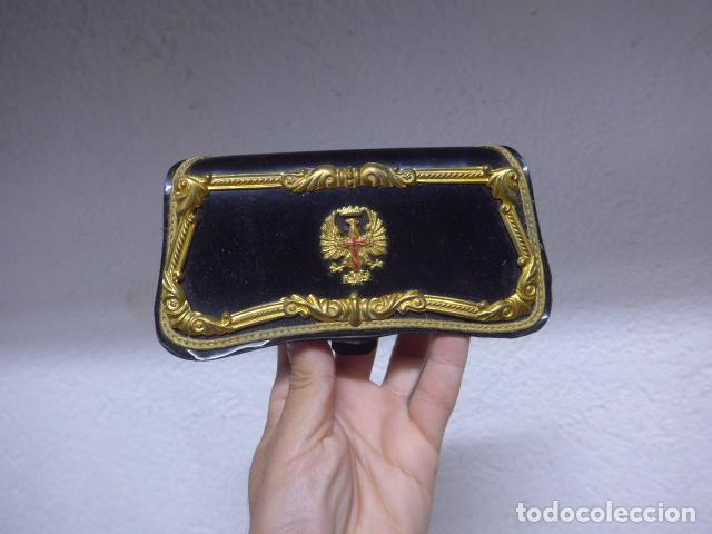 Militaria: Antiguo cartucherin de gala franquista, original. Epoca de Franco.