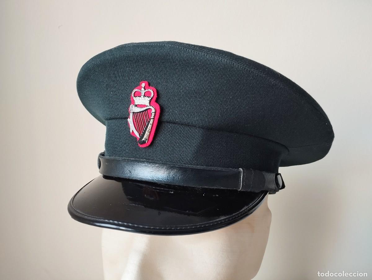 Militaria: Gorra del Royal Ulster. Polic&iacute;a Irlanda